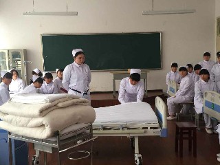 贵阳人民医院护士学校2021年报读条件介绍
